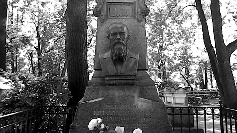 Tumba de Dostoievski.